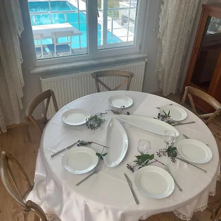 White House - Private Garden فيلة *
